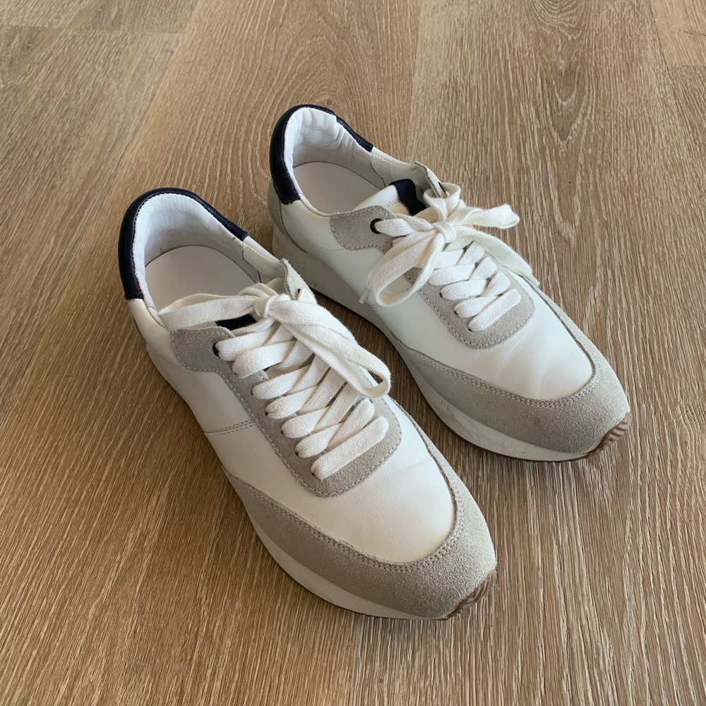 Women’s BR White Leather Retro Track Sneakers Size 8.5